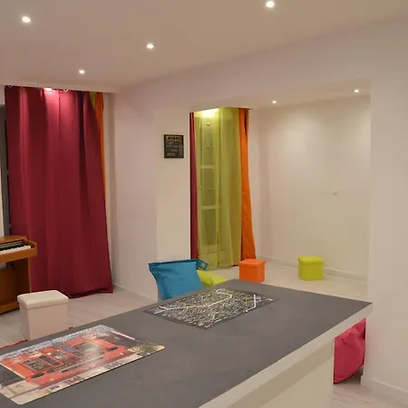 Montmartre Apartment *